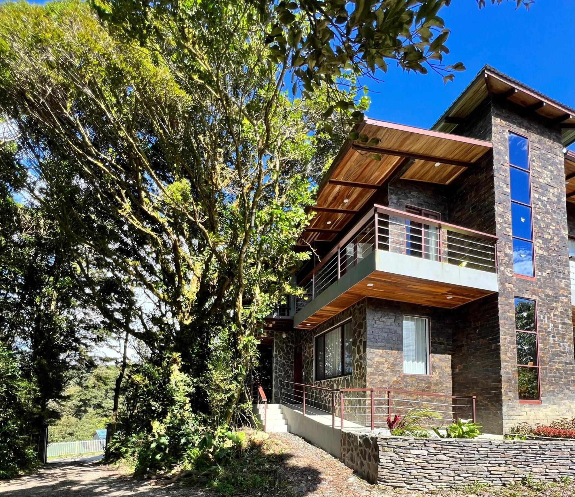 Cougar Monteverde Exterior foto